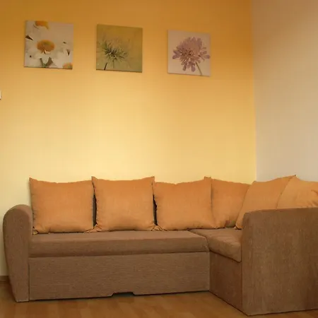 شقة Apartman Riviera Lipno
